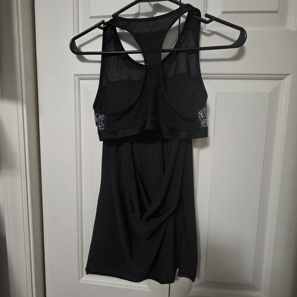 Lululemon Tank With Built In Sports Bra Size 6 - Picture 2 of 10